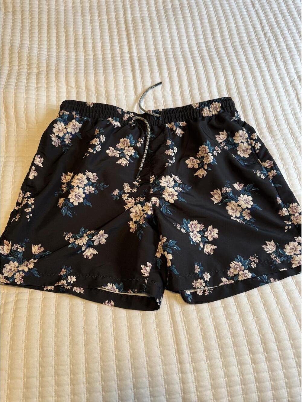 Forever 21 Men's Floral Swim Shorts size XL [COPY]